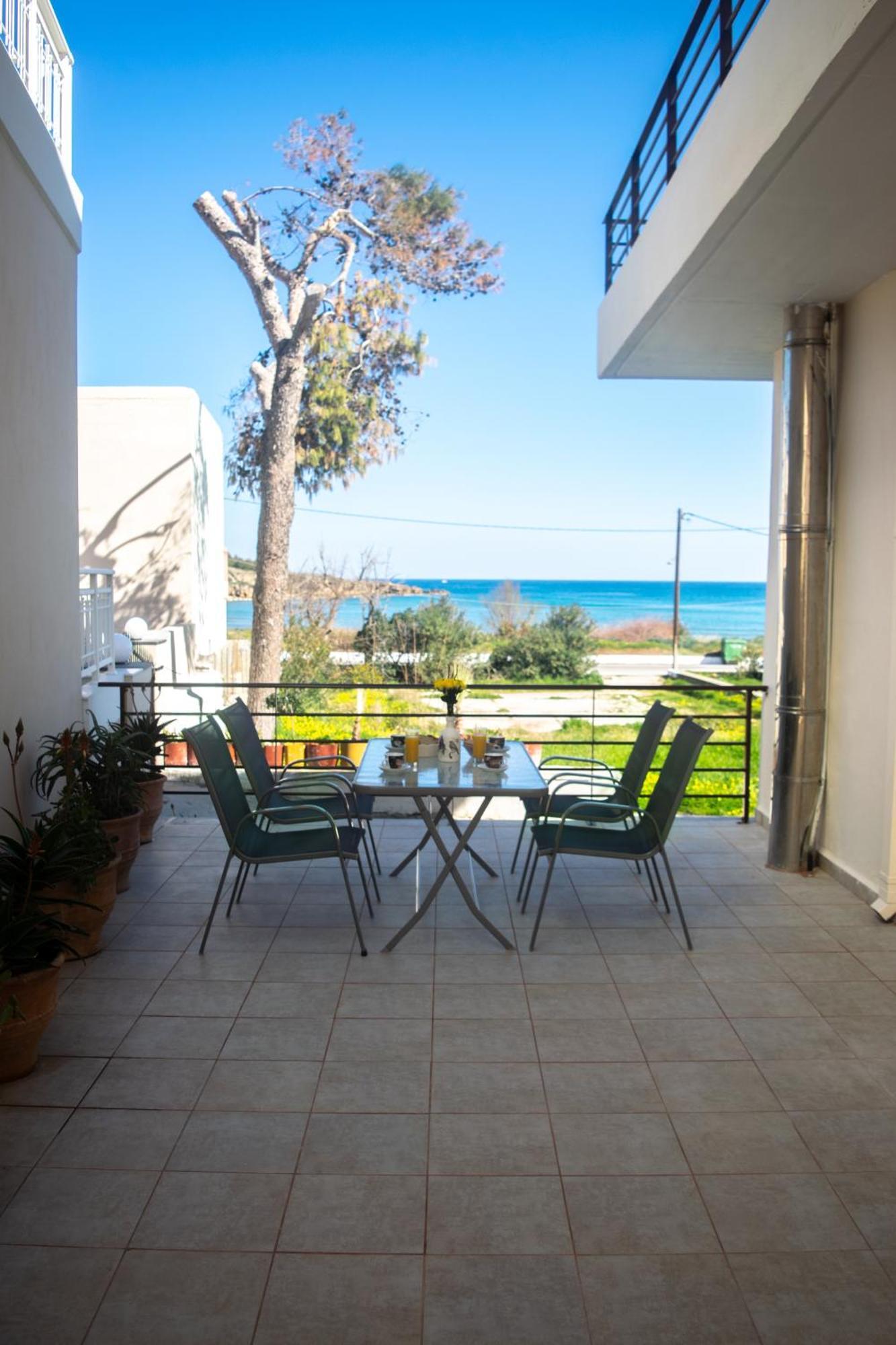 Apartment Next To The Beach Като-Даратсо Экстерьер фото